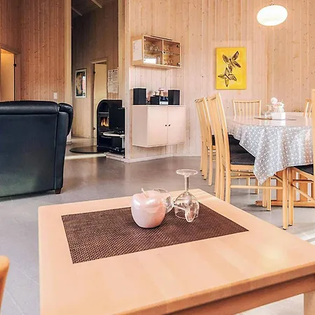 4 Star In Ottendorf *